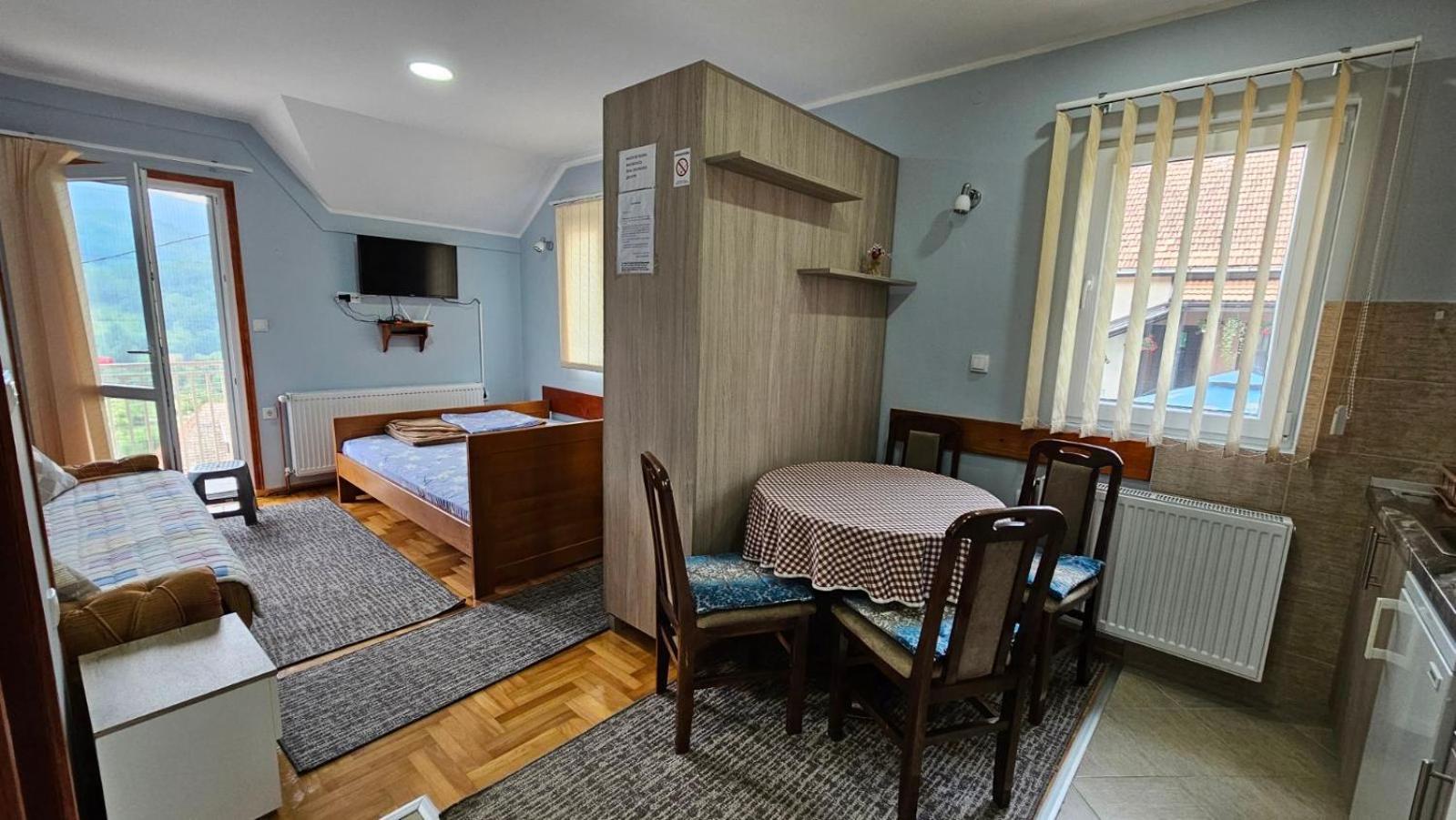 Apartmani Maksimovic موكرا غورا المظهر الخارجي الصورة